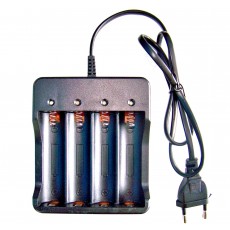 ładowarka akumulatorów Li-Ion 18650 x 4szt.